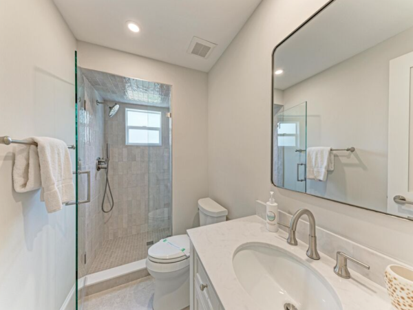 4-Bedroom Home with Private Dock in Anna Maria Island